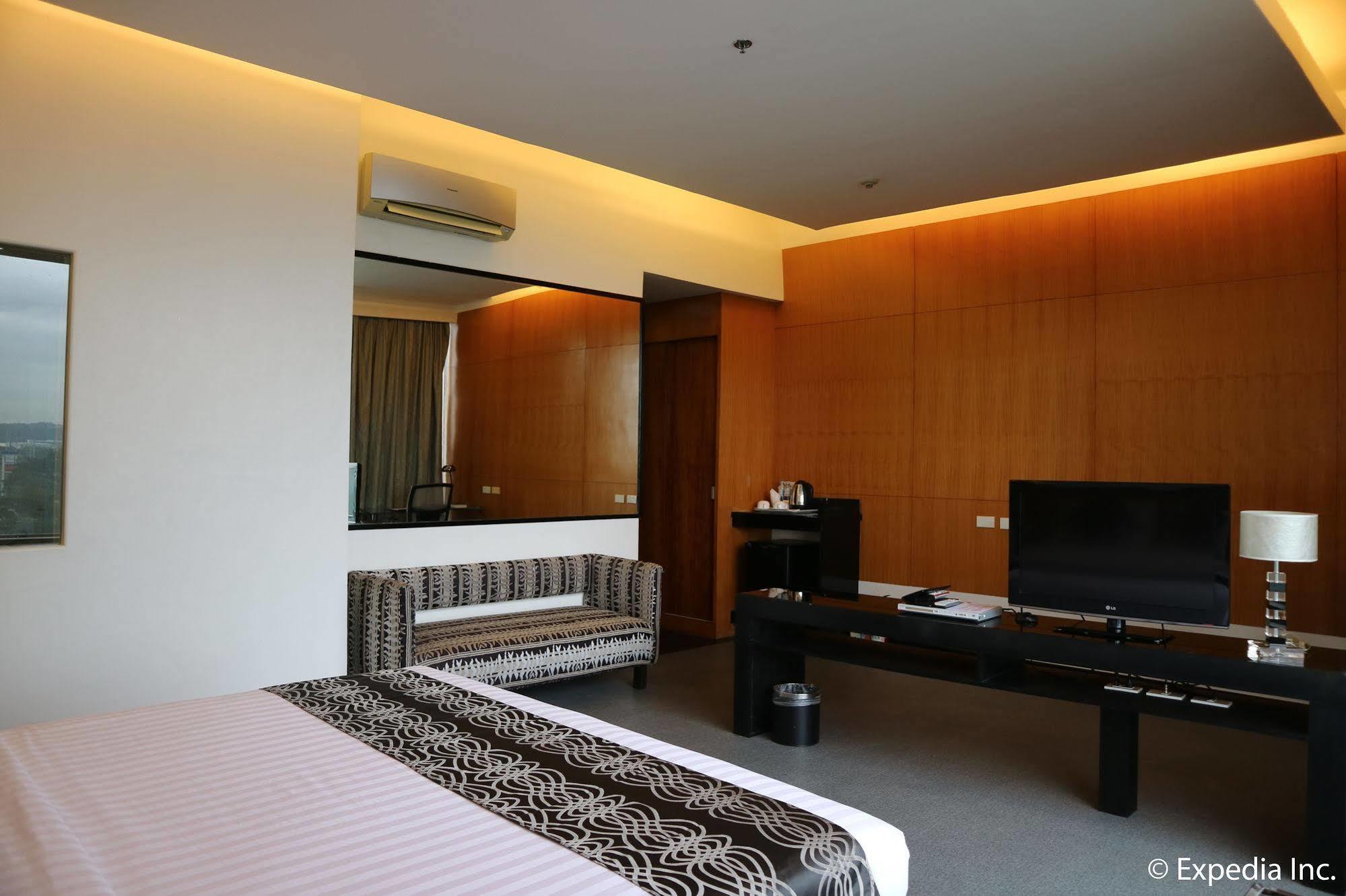 Paseo Premiere Hotel Santa Rosa Kültér fotó