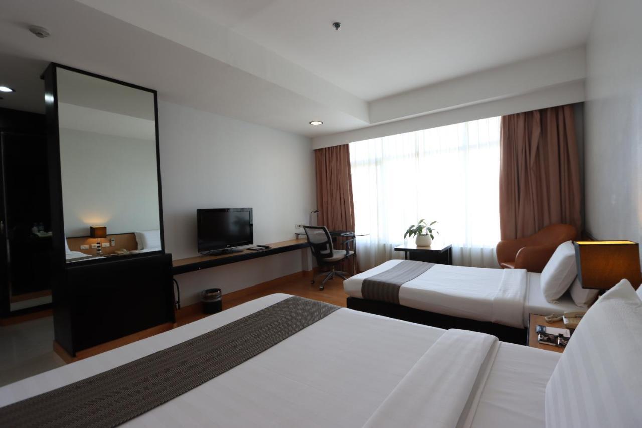 Paseo Premiere Hotel Santa Rosa Kültér fotó